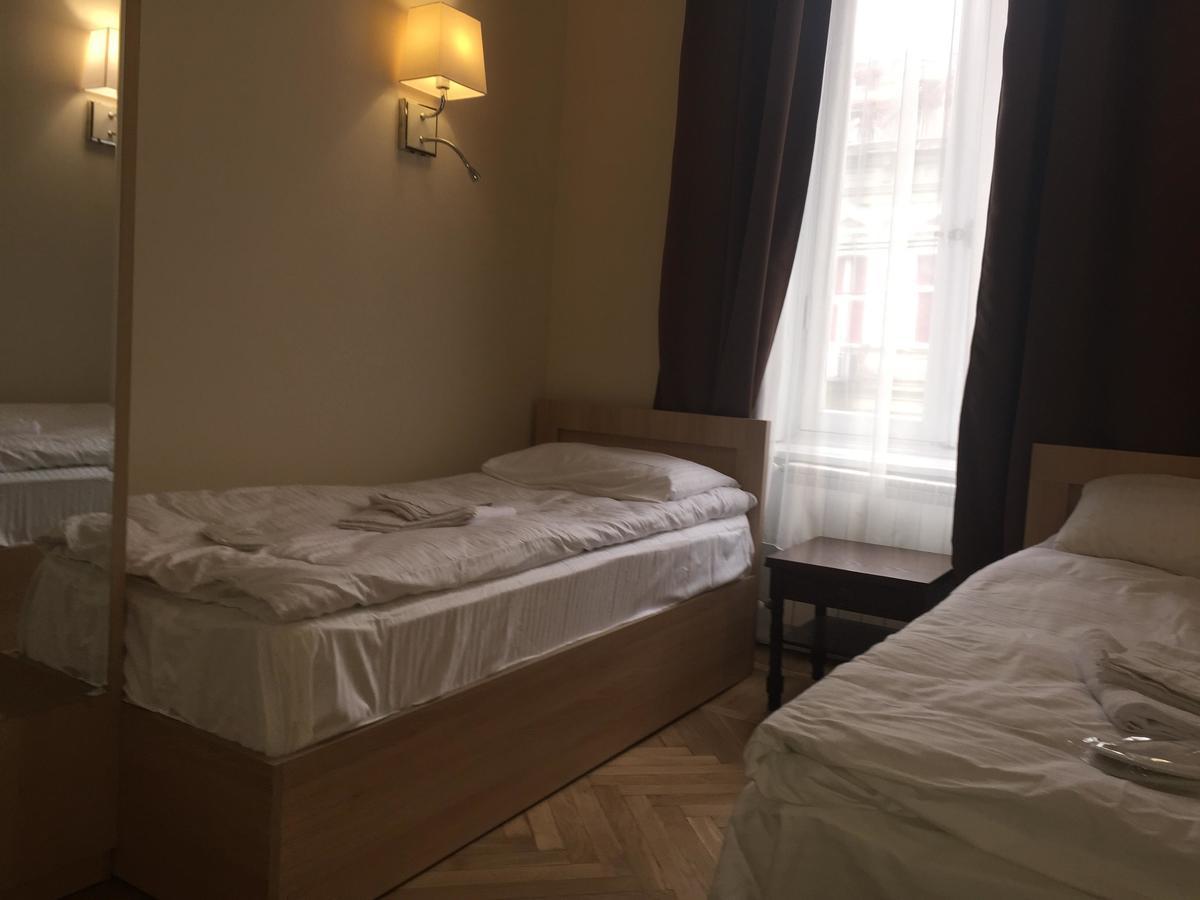 Hotel Nice Тбілісі Екстер'єр фото
