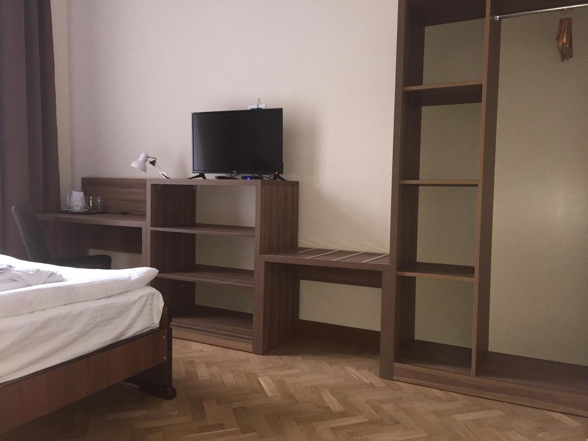 Hotel Nice Тбілісі Екстер'єр фото