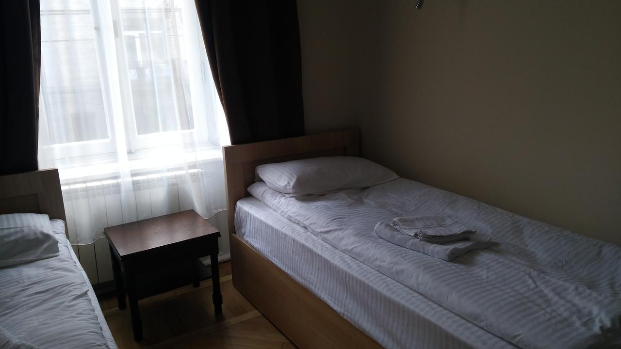 Hotel Nice Тбілісі Екстер'єр фото